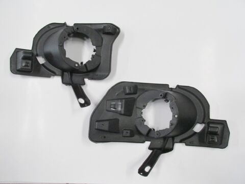 1608323280 - CITROEN BERLINGO- 15/18; SİS LAMBA İÇ BAĞLANTI BRAKETİ SAĞ/SOL SET (2 PARÇA) PLASTİK