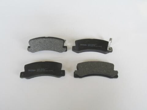 04466-20020 - TOYOTA CAMRY- 93/96; ARKA FREN BALATASI 2,2/3,0 (DİSK) (107,6X35X15) (DAIWA)